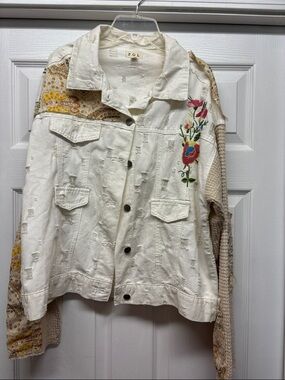 POL Cream Embroidered Patchwork Denim Jacket with Waffle Knit Beige Sleeves Sz S